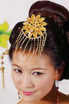 Buyao - hair grip w/ pendants Buyao - hair grip w/ pendants