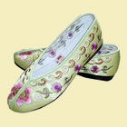 Floral Mosaic Gege Embroidery Shoes (Multicolor)