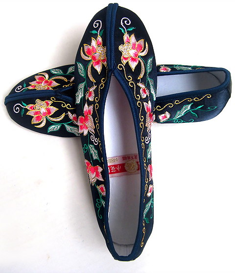 Bargain - Lotus Gege Embroidery Shoes