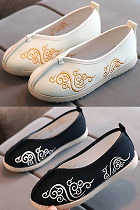 Kids' Embroidery Round Opening Cloth Shoes