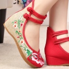 Mid Heel Flower Embroidery Shoes (Red)