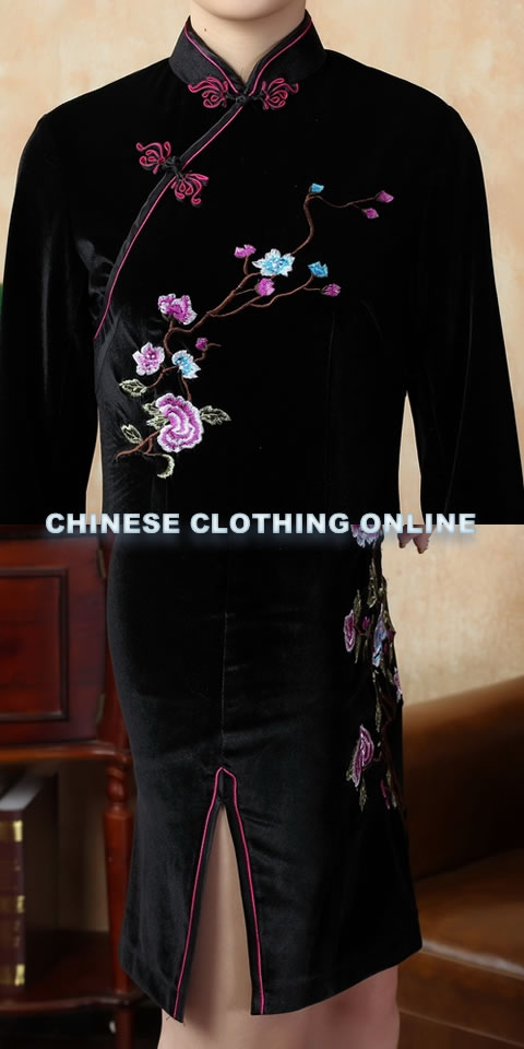 Elbow-sleeve Short-length Embroidery Velvet Cheongsam (RM)