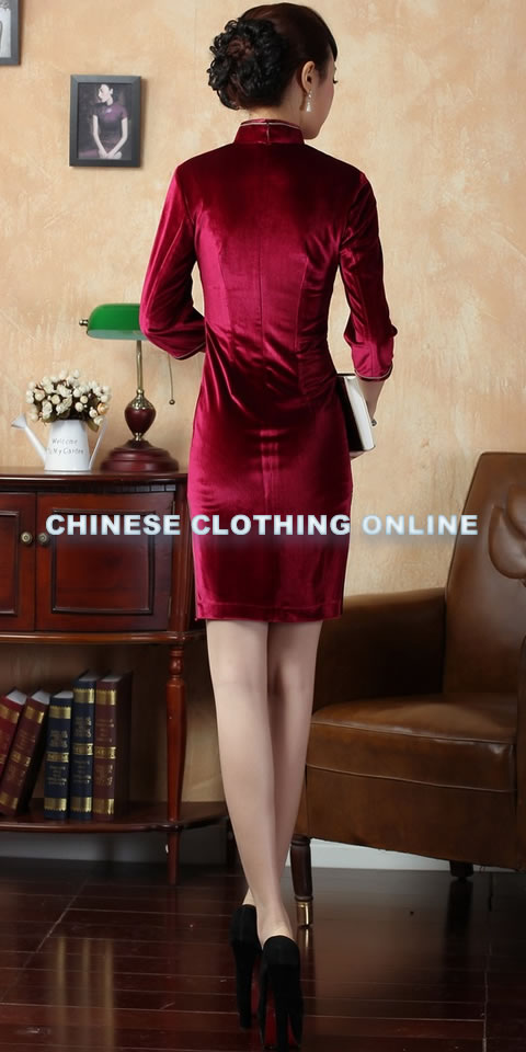 Elbow-sleeve Short-length Embroidery Velvet Cheongsam (RM)