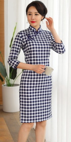 3/4-sleeve Mid-length Checkered Cheongsam (RM)