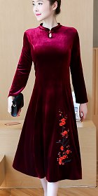 Long-sleeve A-line Velvet Cheongsam (RM)