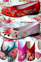 Low Heel Mudan Peony Embroidery Shoes (Multicolor)