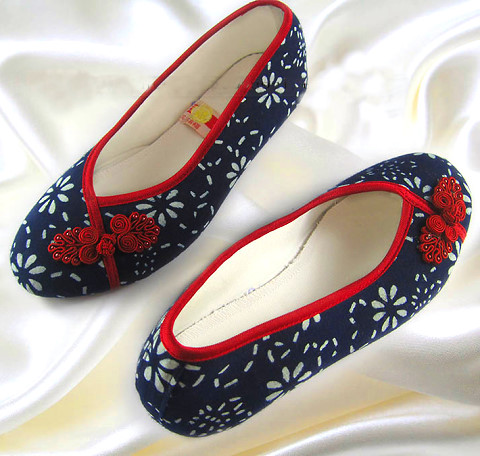 Flat Heel Calabash Knot Shoes (RM)