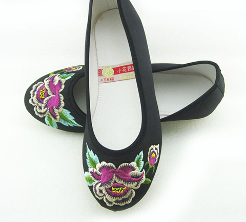 Camellia Embroidery Shoes (RM)