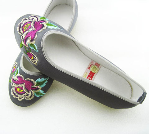 Camellia Embroidery Shoes (RM)