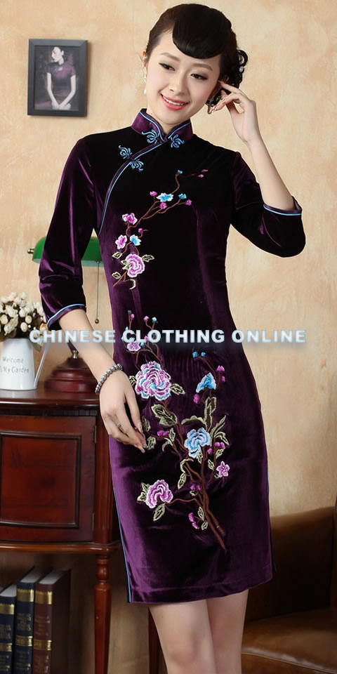 Elbow-sleeve Short-length Embroidery Velvet Cheongsam (RM)