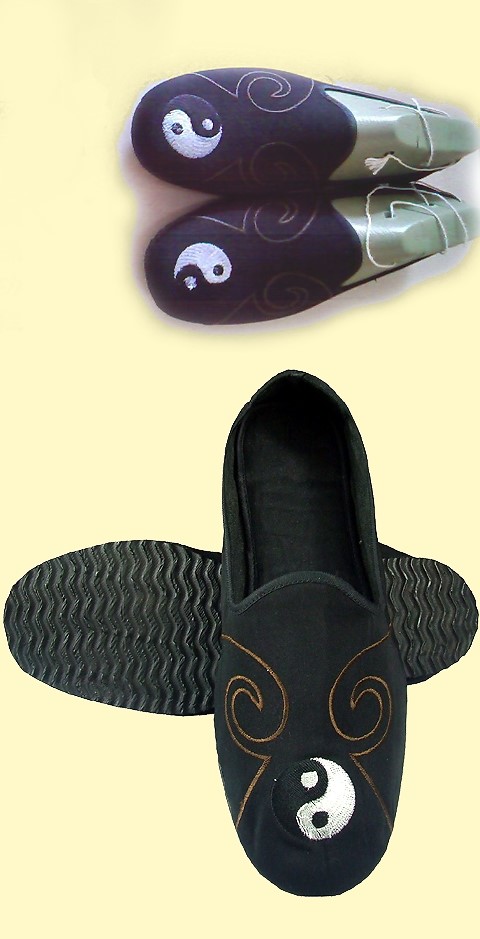 Double Cloud Taichi Cloth Shoes
