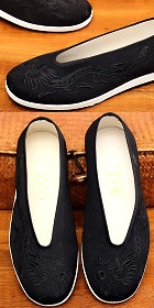 Chinese Round Opening Embroidery Cloth Shoes (RM)