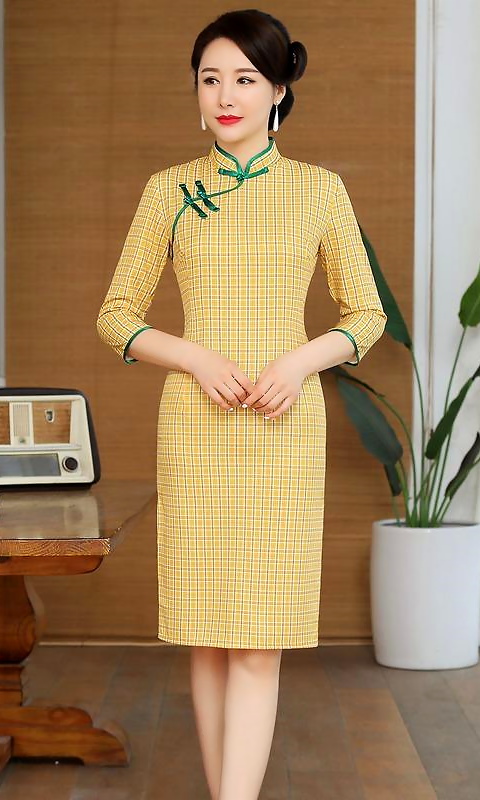 3/4-sleeve Mid-length Checkered Cheongsam (RM)