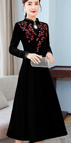 Long-sleeve A-line Velvet Embroidery Cheongsam (RM)