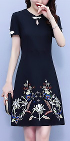 Modernized Short-sleeve Mid-length Cheongsam (RM)