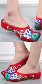 Tipping Fish-head Embroidery Slippers