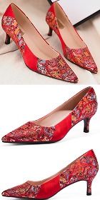 Mid Heel Huddling Dragon Brocade Shoes